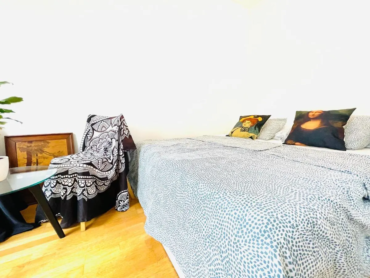 Das Zimmer Im Wiener Haus Séjour chez l'habitant Vienne